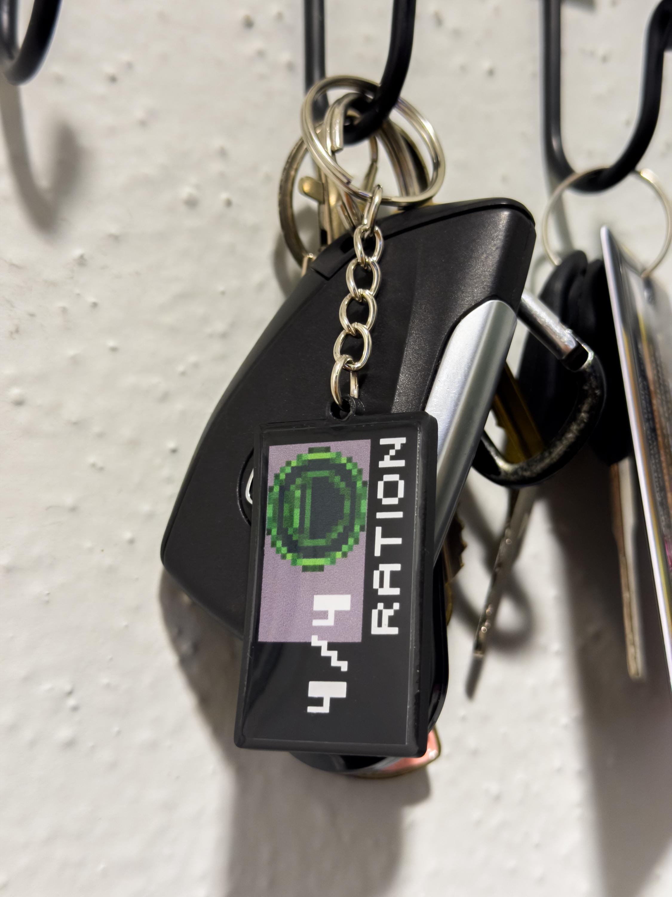 Metal Gear Solid PS1 Keychain: Retro Gamer Gift