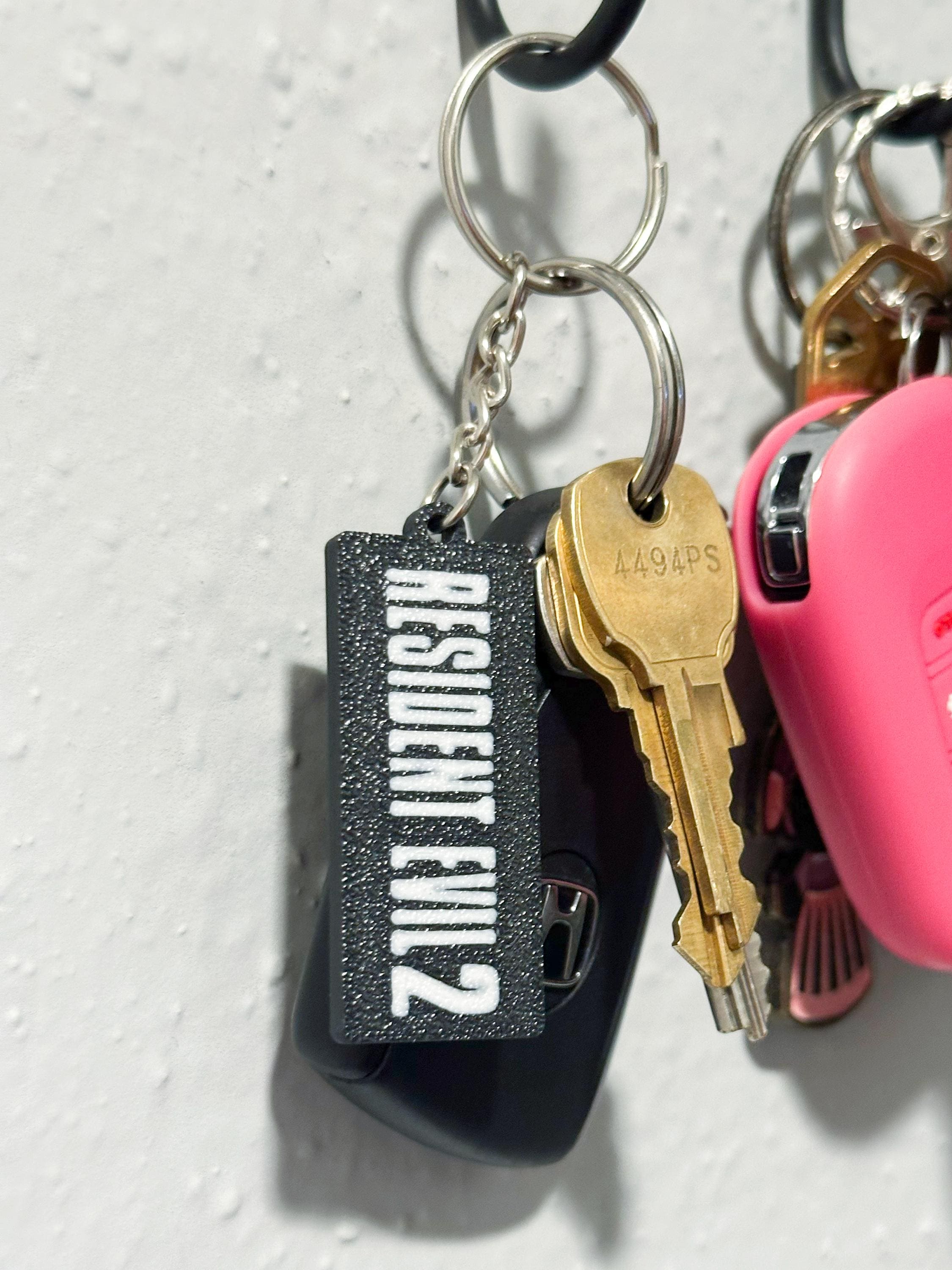 Resident Evil 2 Keychain: PS1 Game, Claire FINE Health Status Bar
